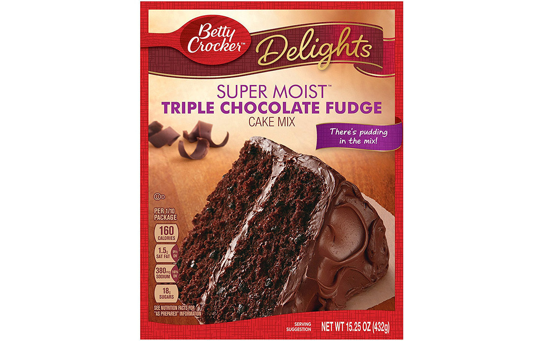 Betty Crocker Delights Super Moist Triple Chocolate Fudge Cake Mix   Box  432 grams